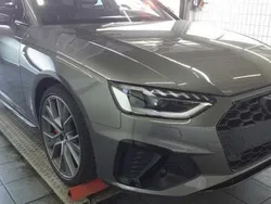Gris Utilisé 2022 Audi A4 S-Line Break | 38 990 € (Prix cher)