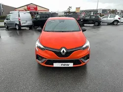 Orange Utilisé 2023 Renault Clio V RS Line Citadine | 18 990 € (Prix juste)