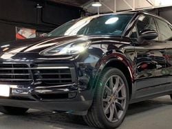 Noir Occasion 2018 Porsche Cayenne Chrono SUV | 57 990 € (Prix assez cher)