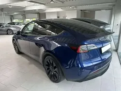 Bleu Nouvelle 2024 Tesla Model Y Performance SUV | 51 556 € (Prix juste)