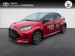 Biton rouge intense / toit noir Utilisé 2025 Toyota Yaris Hybrid Sport Berline | 27 999 € (Prix cher)