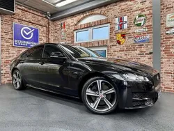 Noir Utilisé 2019 Jaguar XF R-Sport Berline | 31 970 €
