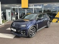 Bleu nocturne / toit noir étoilé Occasion 2025 Renault 5 E-Tech Berline | 32 490 € (Prix juste)