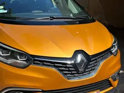 Utilisé 2017 Renault Scénic IV Intens Monospace | 11 550 € (Prix juste)