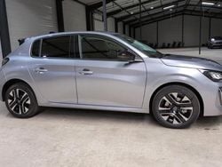 Nouvelle 2025 Peugeot 208 Allure+ Citadine | 22 100 € (Prix juste)