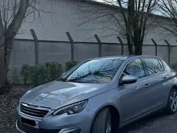 Utilisé 2015 Peugeot 308 Allure Berline | 8 900 € (Prix juste)