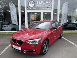 Rouge Utilisé 2014 BMW 118 Sport Line Citadine | 15 990 € (Prix assez cher)