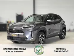 Gris Nouvelle 2025 Toyota Yaris Hybrid Design Citadine | 27 890 € (Prix juste)