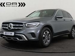 Gris Utilisé 2020 Mercedes GLC200 Business SUV | 32 995 € (Prix juste)