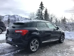 Bleu Utilisé 2015 DS Automobiles DS5 Citadine | 11 200 €