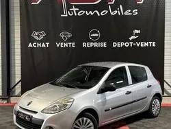 Utilisé 2011 Renault Clio II Authentique Citadine | 3 490 € (Prix juste)