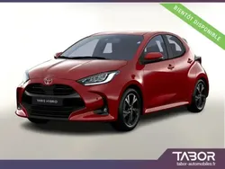 Rouge Nouvelle 2025 Toyota Yaris Hybrid Citadine | 23 654 € (Prix juste)