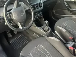 Utilisé 2014 Peugeot 208 Active Citadine | 4 000 € (Bon prix)