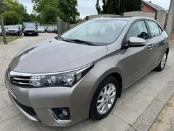 Gris Utilisé 2016 Toyota Corolla Lounge Berline | 12 490 € (Bon prix)