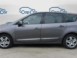 Utilisé 2015 Renault Grand Scénic III Business Monospace | 7 990 € (Bon prix)