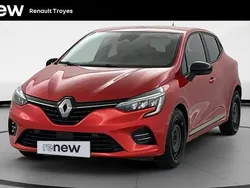 Rouge Utilisé 2023 Renault Clio V Evolution Citadine | 12 999 € (Bon prix)