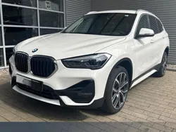 Utilisé 2021 BMW X1 Sport Line SUV | 35 990 € (Prix juste)