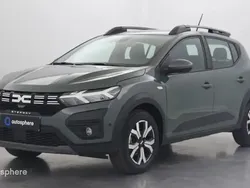 Vert Utilisé 2023 Dacia Sandero Expression Citadine | 14 999 € (Prix juste)