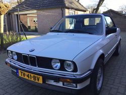 Blanc Utilisé 1988 BMW 320 Cabriolet Cabriolet | 29 500 €