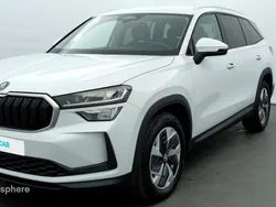 Blanc lune métallisée Nouvelle 2024 Skoda Kodiaq Selection SUV | 42 979 € (Bon prix)