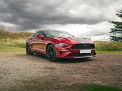 Rouge Utilisé 2018 Ford Mustang GT Fastback Coupé | 49 990 € (Prix juste)