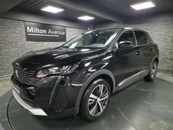 Noir Occasion 2022 Peugeot 3008 Allure SUV | 17 990 € (Prix juste)