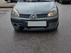 Utilisé 2005 Renault Clio II Campus Berline | 1 200 € (Super prix)
