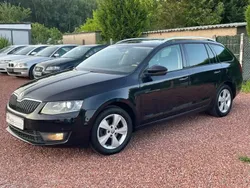 Noir Utilisé 2015 Skoda Octavia Business Line Break | 8 990 € (Prix cher)