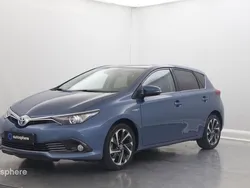 Bleu Utilisé 2017 Toyota Auris Hybrid Berline | 15 999 € (Prix juste)