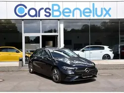 Noir Utilisé 2024 Mercedes A200 AMG line Berline | 34 480 € (Bon prix)