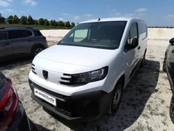 Blanc icy Utilisé 2024 Peugeot Partner S Monospace | 21 889 €