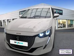 Utilisé 2021 Peugeot e-208 Style Citadine | 14 690 € (Prix juste)