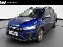 Bleu Utilisé 2023 Dacia Sandero Expression Citadine | 15 690 € (Prix juste)
