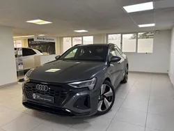 Gris daytona nacré Utilisé 2024 Audi Q8 Sportback e-tron S-Line SUV | 84 900 € (Super prix)