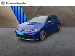 Bleu Utilisé 2024 VW Golf VIII R-line Berline | 33 990 € (Prix assez cher)