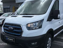 Blanc glacier Utilisé 2023 Ford Transit Business Edition Van | 45 999 € (Prix assez cher)