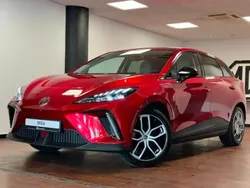 Rouge Utilisé 2024 MG MG4 EV Luxury Citadine | 28 990 €