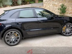 Utilisé 2015 Porsche Macan Turbo Sport SUV | 41 990 € (Prix assez cher)