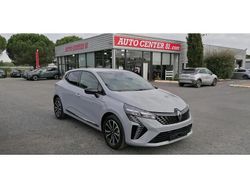 Gris Nouvelle 2025 Renault Clio V Techno Citadine | 19 450 € (Prix juste)