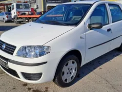 Blanc Utilisé 2006 Fiat Punto Citadine | 3 490 €