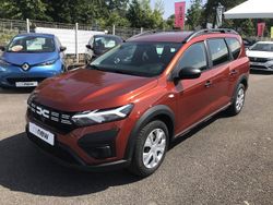 Utilisé 2023 Dacia Jogger Essentiel Monospace | 18 290 € (Prix juste)