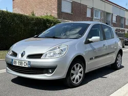 Utilisé 2008 Renault Clio II Dynamique Berline | 2 800 € (Bon prix)