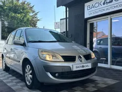 Utilisé 2008 Renault Scénic II Expression Monospace | 3 990 € (Prix juste)