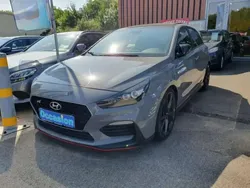 Gris Utilisé 2019 Hyundai i30 Citadine | 24 900 € (Prix juste)