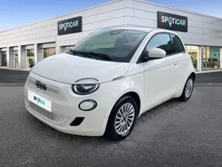 Blanc Utilisé 2022 Fiat 500e Action Citadine | 14 990 € (Prix juste)
