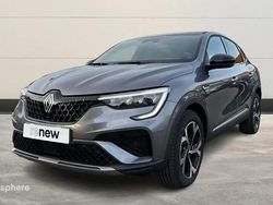 Gris Utilisé 2025 Renault Arkana Techno SUV | 28 799 € (Prix assez cher)