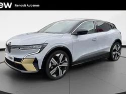 Gris Utilisé 2023 Renault Mégane Iconic Berline | 27 290 € (Prix juste)
