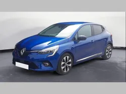 Bleu Utilisé 2024 Renault Clio V Evolution Citadine | 17 499 € (Prix assez cher)