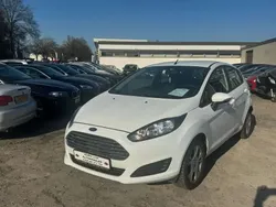 Gris Utilisé 2013 Ford Fiesta Citadine | 8 999 € (Prix cher)