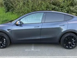 Utilisé 2023 Tesla Model Y Long Range SUV | 44 990 € (Prix cher)
